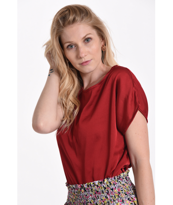 Blusa satén burdeos